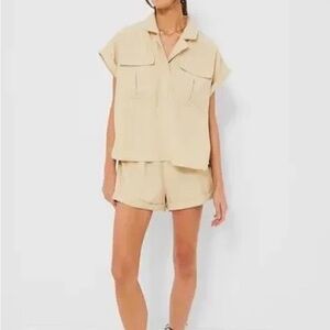 NWT Tuckernuck Khaki Nolan shorts size medium